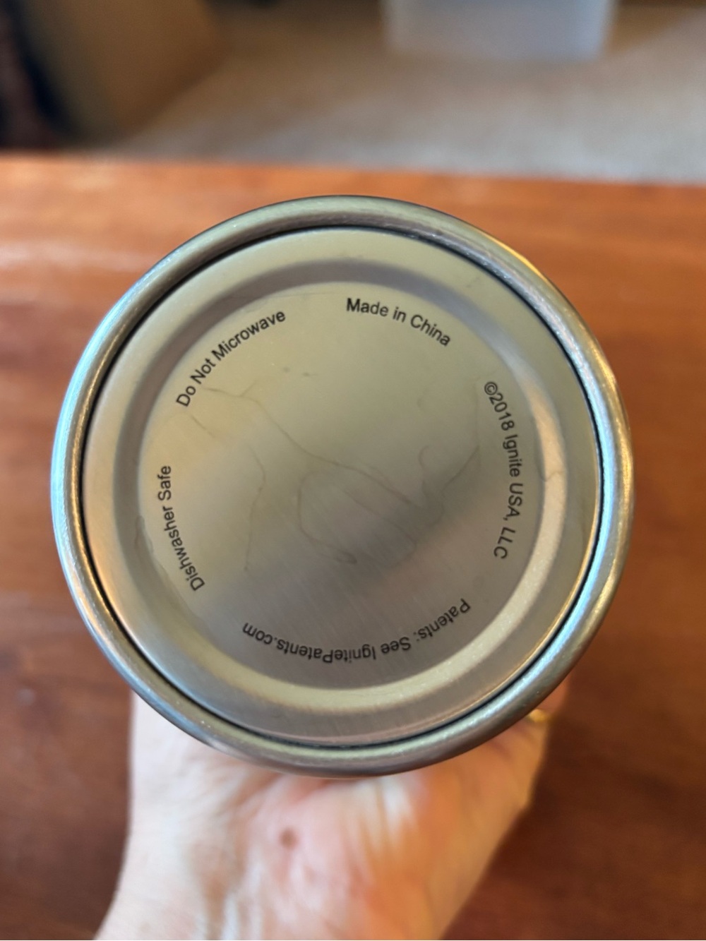 Contigo Luxe stainless steel tumbler with spill-proof lid and straw - Picture 3 of 6